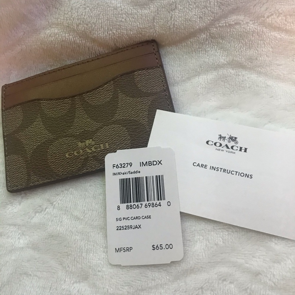SOLD NWT Coach Signature PVC card case - Picture 1 of 5